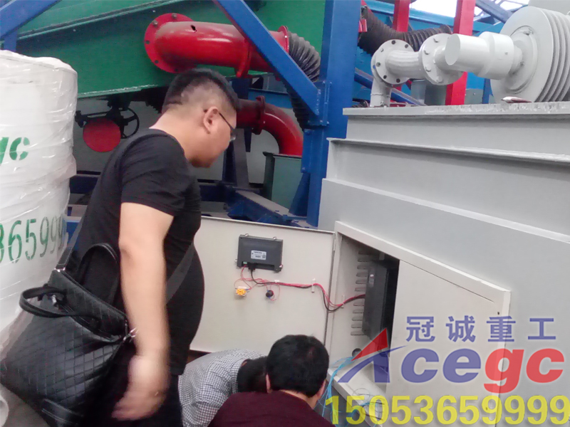 全自動(dòng)排礦離心機(jī) 全自動(dòng)排礦離心機(jī)