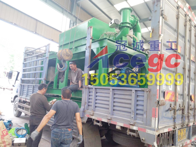 離心選礦機(jī)、水套離心機(jī)全自動(dòng)排礦發(fā)往四川綿陽(yáng)